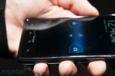 motorola-droid-razr-photo-engadget-03