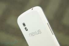 Nexus-4-modele-blanc (15)